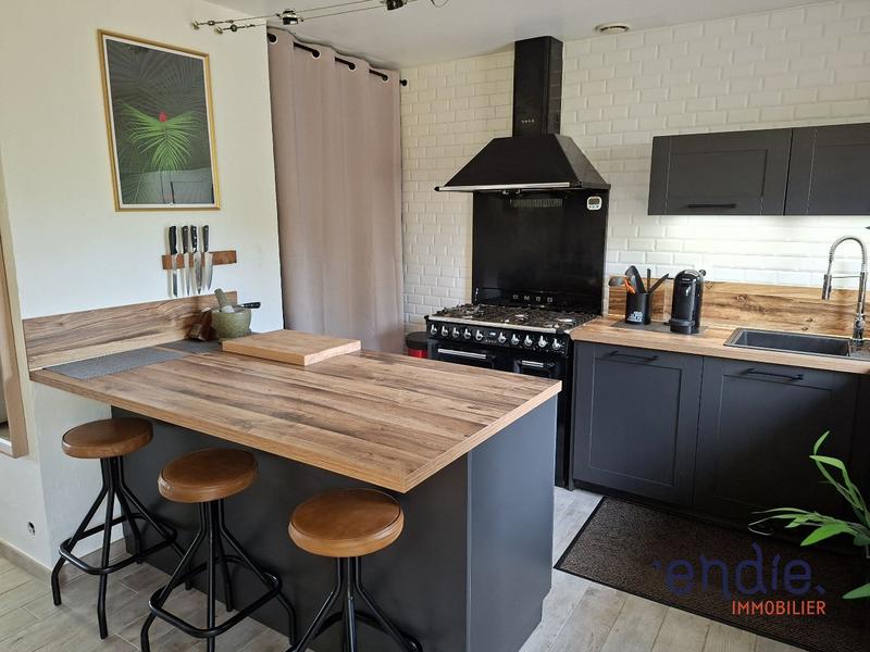 Maison - 85 m² - 4 pièces