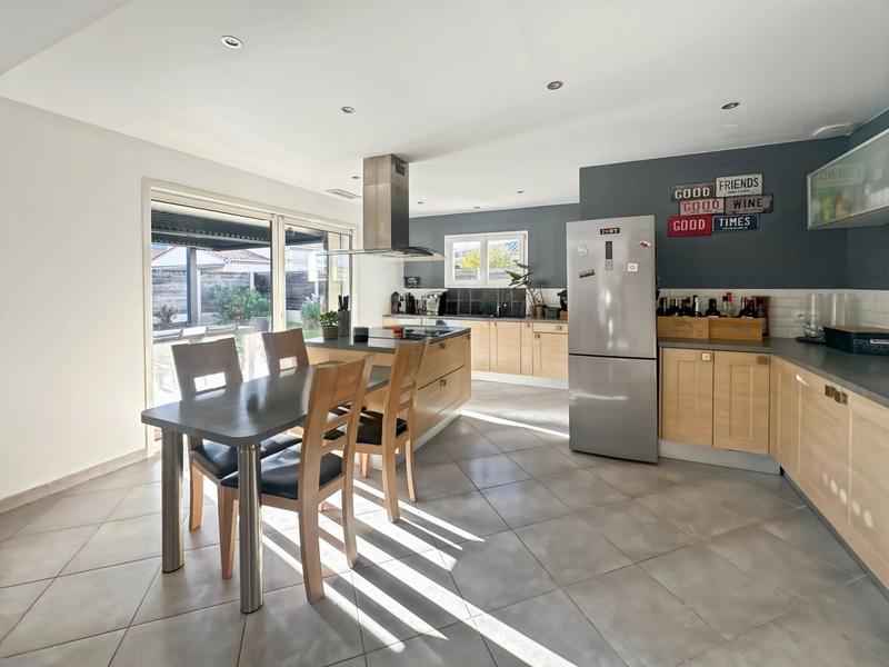 Maison - 120 m² - 6 pièces