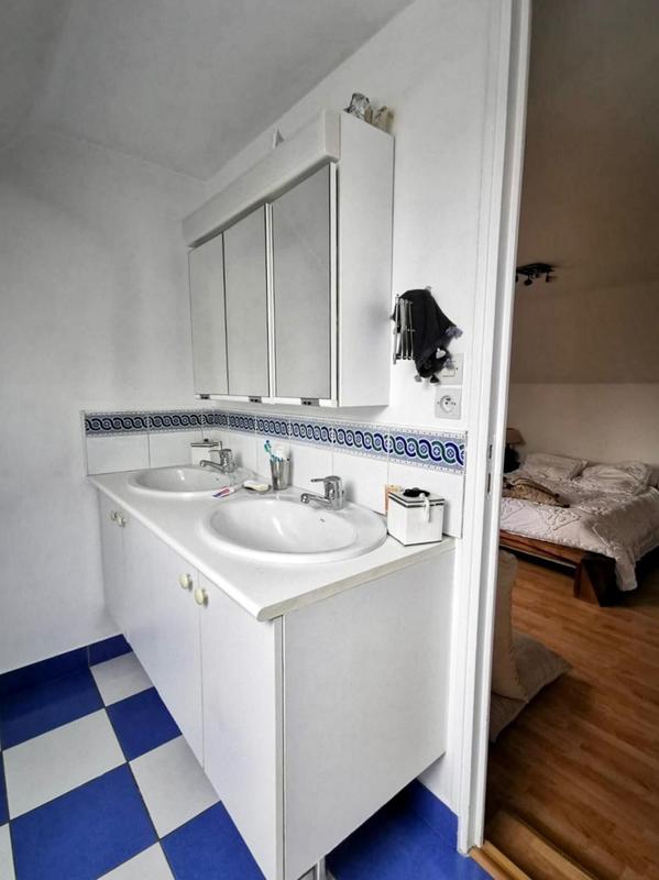 Maison - 215 m² - 8 pièces