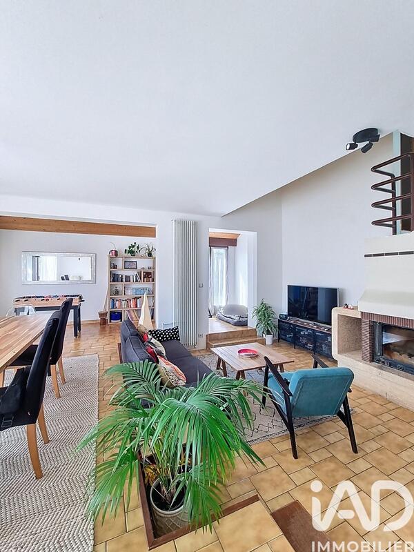 Maison - 125 m² - 5 pièces