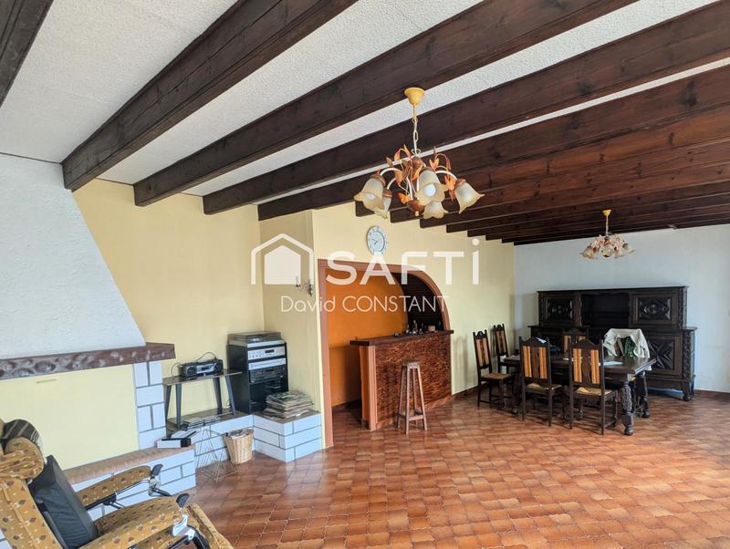 Maison - 211 m² - 6 pièces