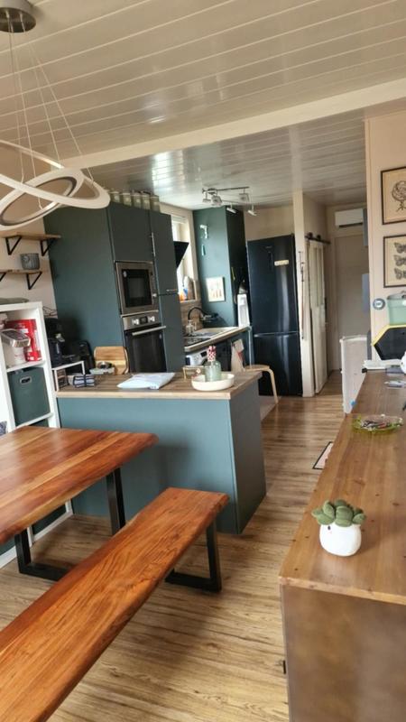 Maison - 280 m² - 9 pièces