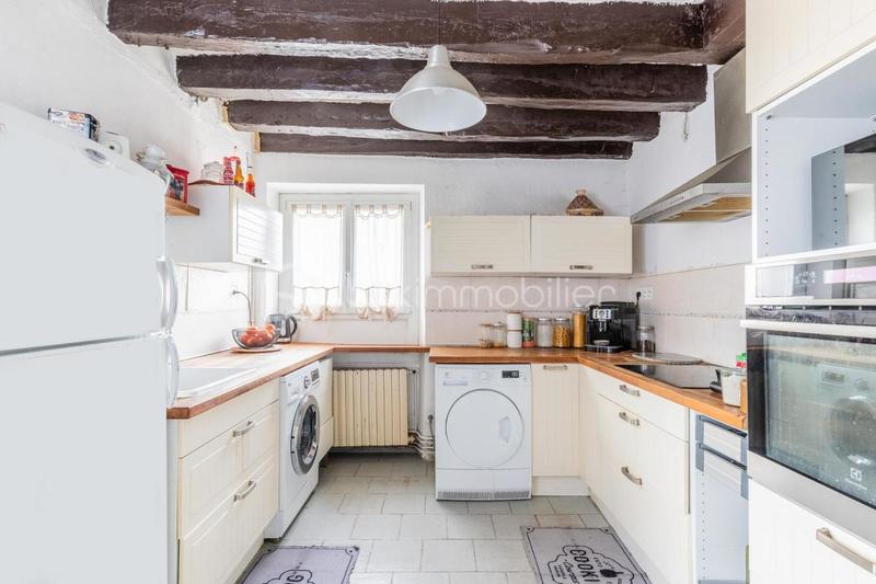 Maison de village - 80 m² - 4 pièces