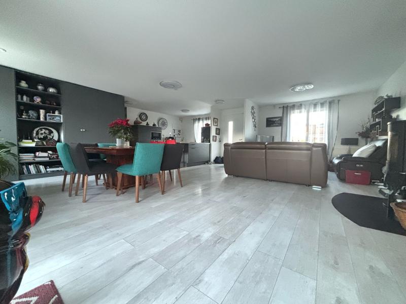 Maison - 105 m² - 5 pièces