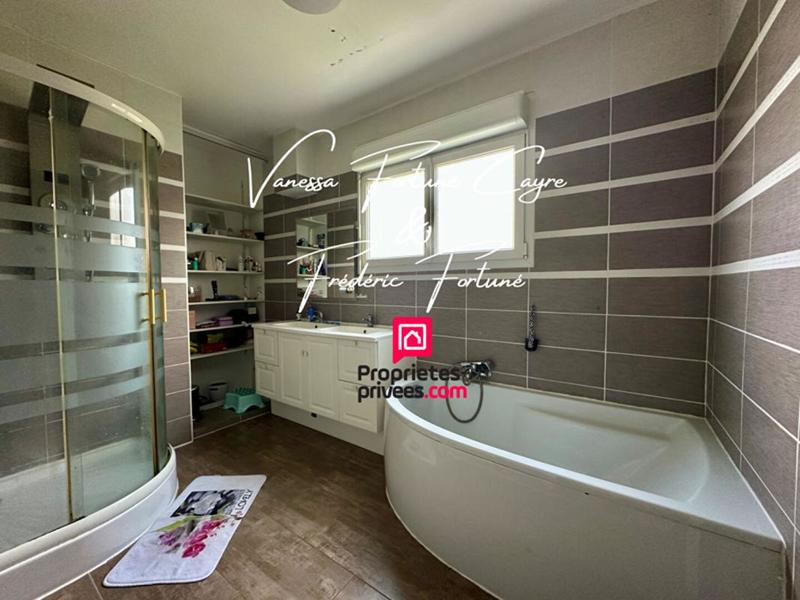 Maison - 150 m² - 5 pièces