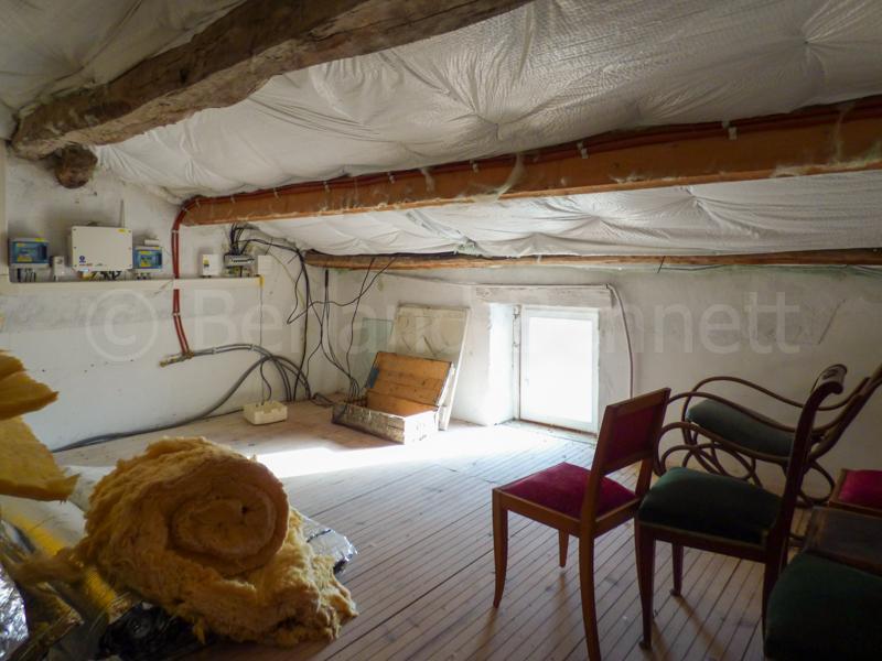 Maison en pierre - 137 m² - 6 pièces