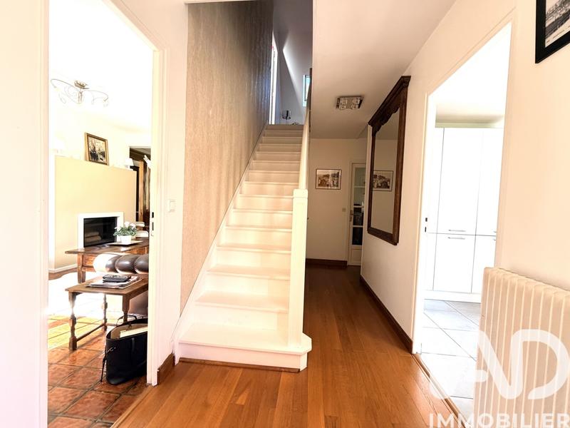 Maison de campagne - 180 m² - 6 pièces