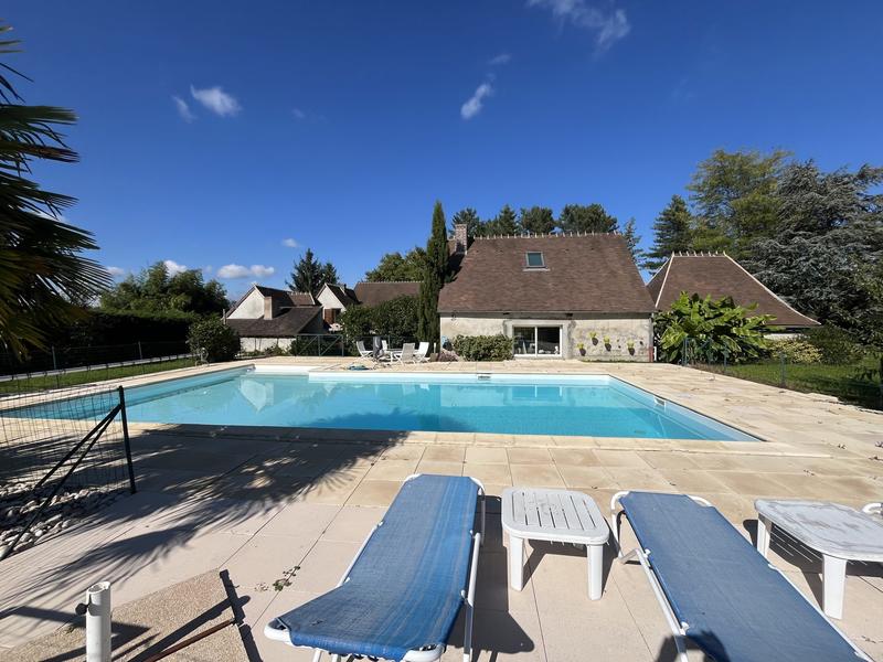 Maison ancienne - 300 m² - 7 pièces