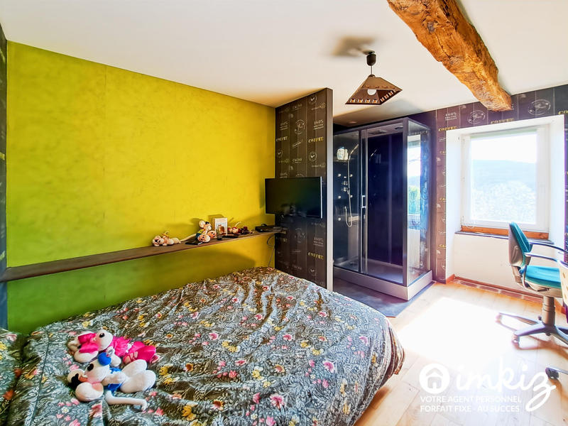 Maison - 285 m² - 7 pièces