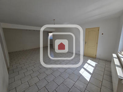 Maison - 175 m² - 9 pièces