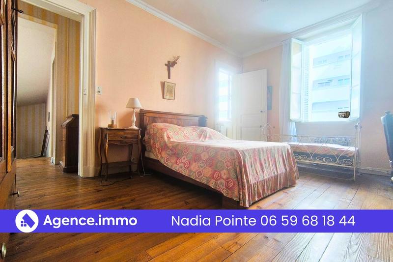 Maison - 174 m² - 7 pièces