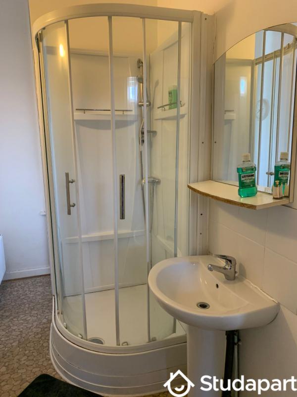 Chambre - 13 m² - 1 pièce