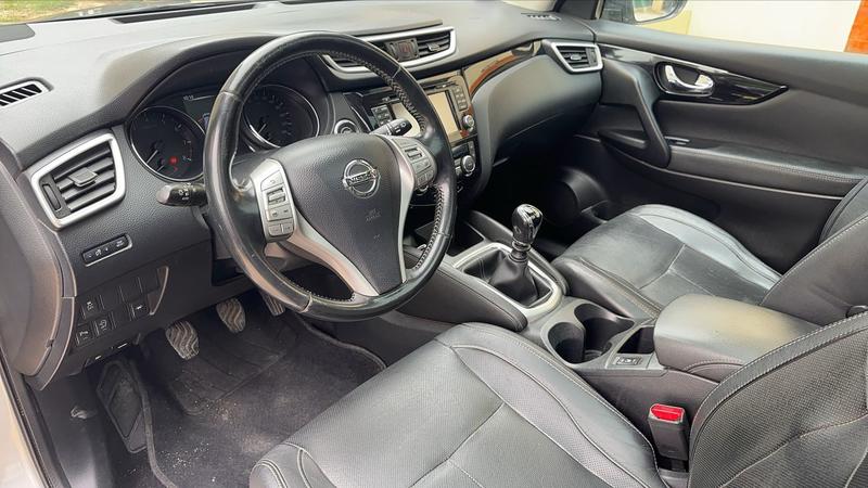 Nissan Qashqai II 1.2 Dig-T 115 Tekna