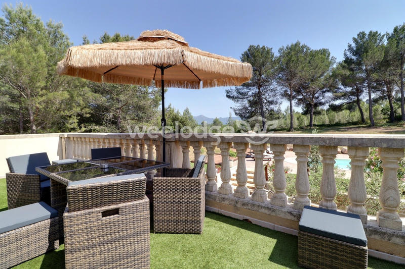 Bastide - 334 m² - 9 pièces