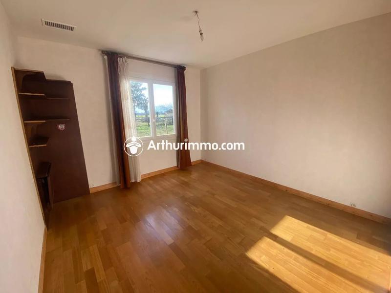 Maison - 102 m² - 5 pièces