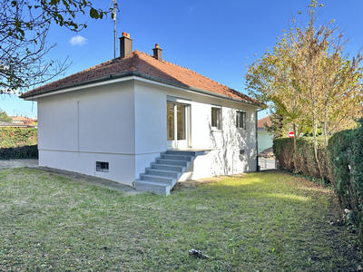 Maison - 80 m² - 4 pièces