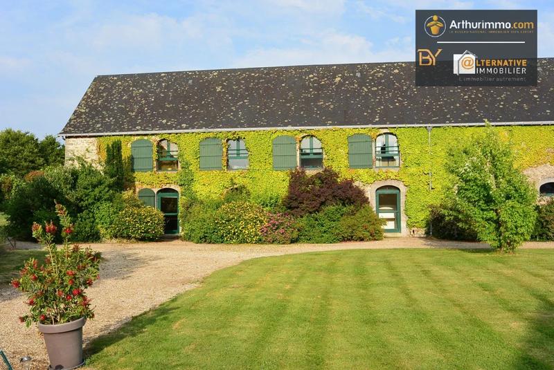 Maison - 979 m² - 26 pièces