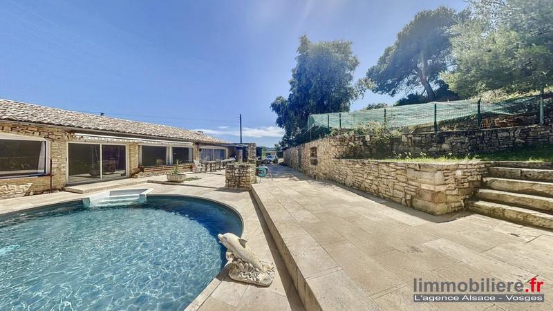 Mas - 282 m² - 11 pièces