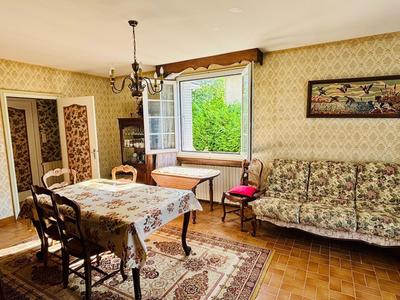 Maison - 122 m² - 6 pièces