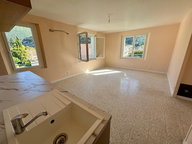 Appartement - 60 m² - 2 pièces