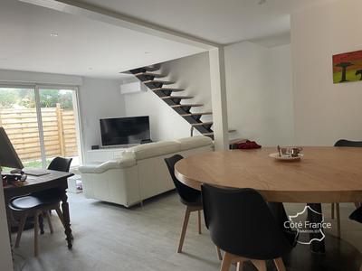 Maison - 115 m² - 6 pièces