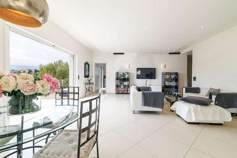 Villa - 164 m² - 4 pièces