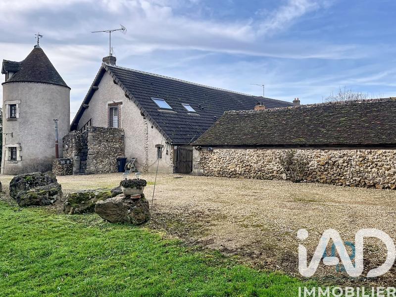 Maison - 155 m² - 9 pièces