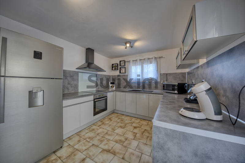 Maison - 144 m² - 6 pièces