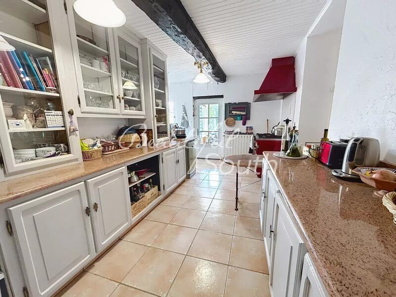 Mas - 174 m² - 7 pièces