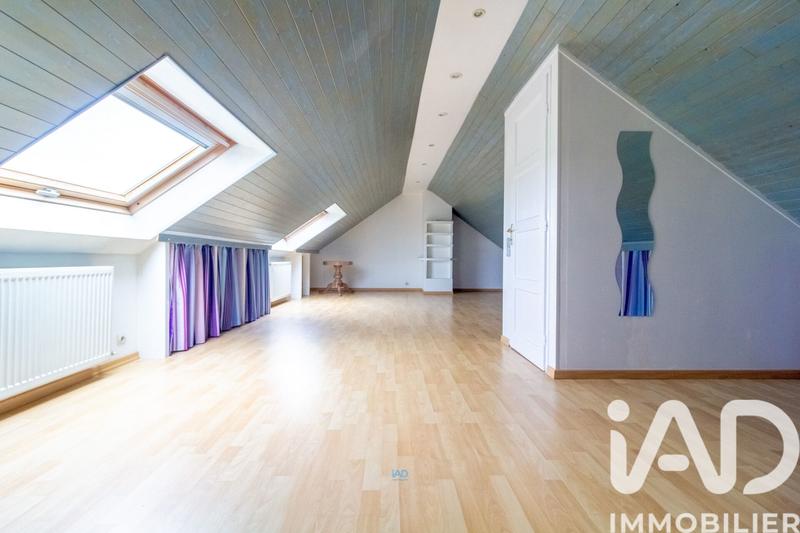 Maison - 180 m² - 7 pièces