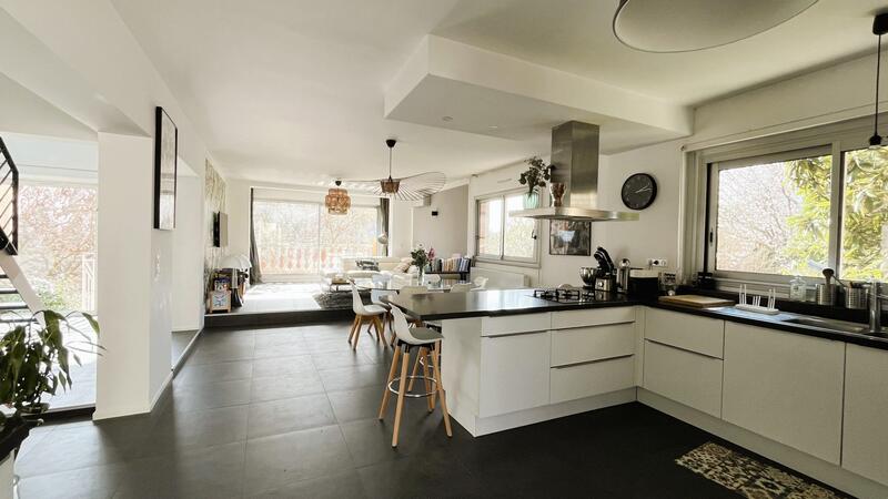 Maison - 163 m² - 6 pièces