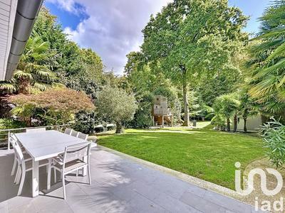 Maison - 165 m² - 7 pièces