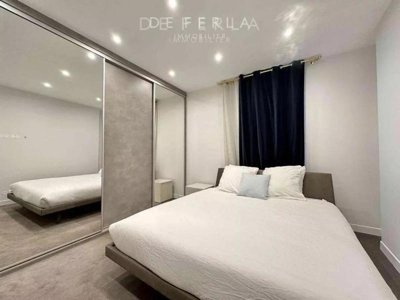 Appartement - 241 m² - 7 pièces