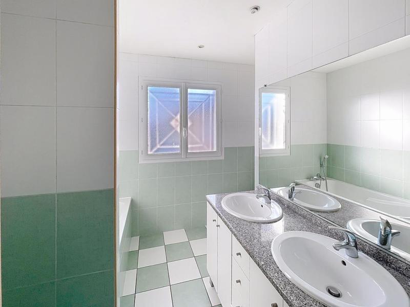 Maison - 83 m² - 4 pièces