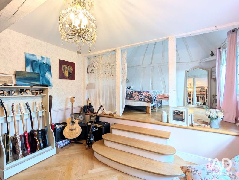 Maison - 249 m² - 7 pièces