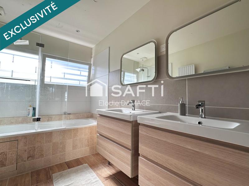 Maison - 166 m² - 6 pièces