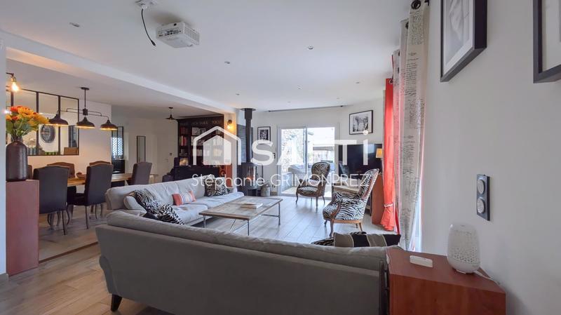 Maison - 175 m² - 8 pièces