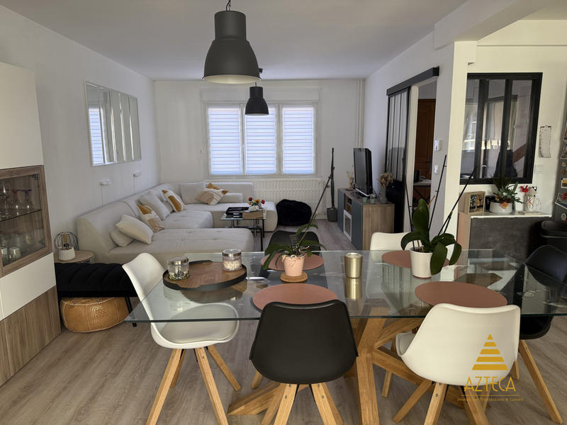 Maison - 98 m² - 5 pièces