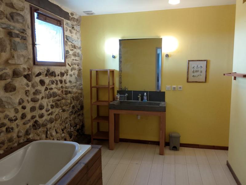 Maison - 230 m² - 10 pièces