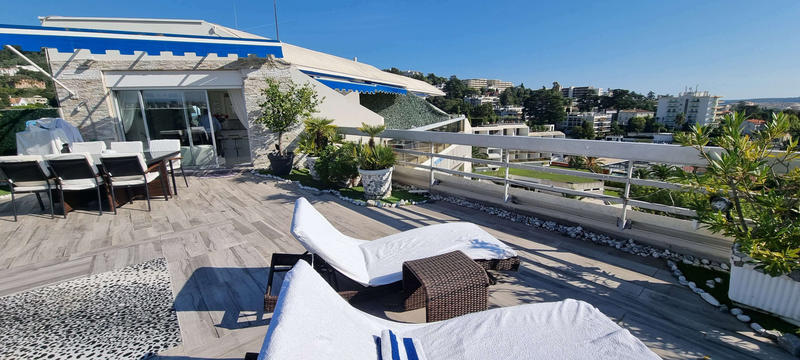 Appartement - 165 m² - 6 pièces