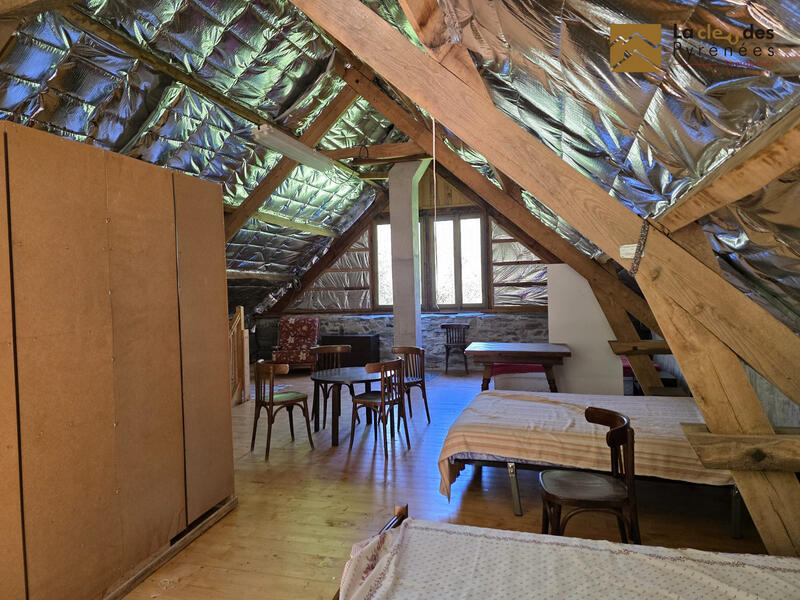 Maison ancienne - 100 m² - 2 pièces