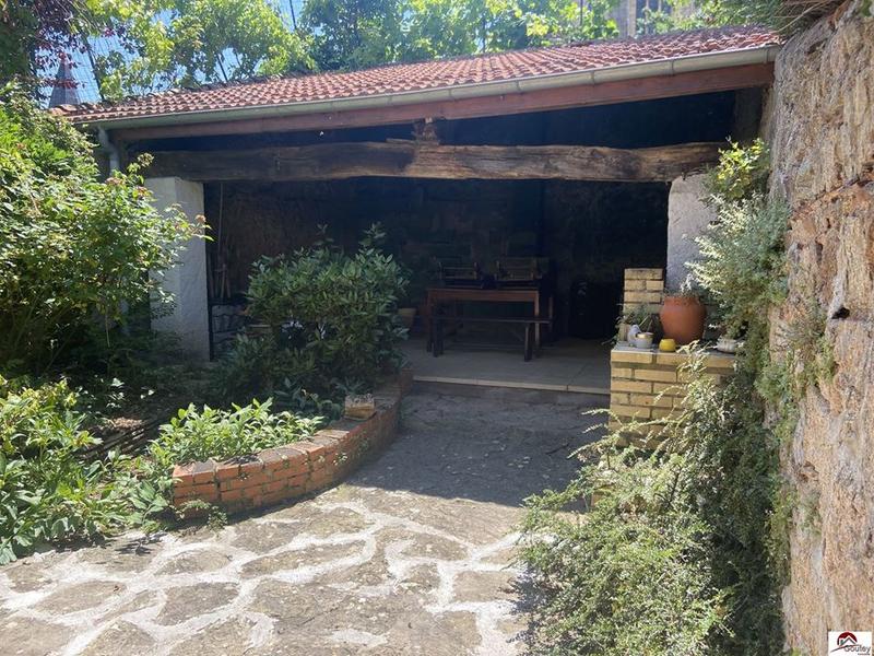 Maison traditionnelle - 196 m² - 7 pièces