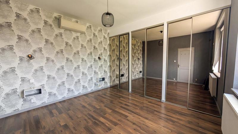 Maison - 183 m² - 6 pièces