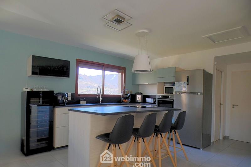 Maison - 96 m² - 4 pièces