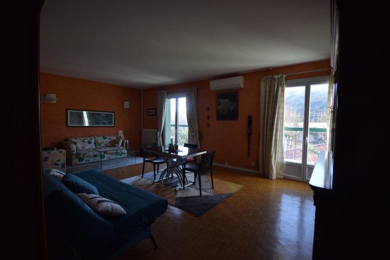 Appartement - 82 m² - 3 pièces