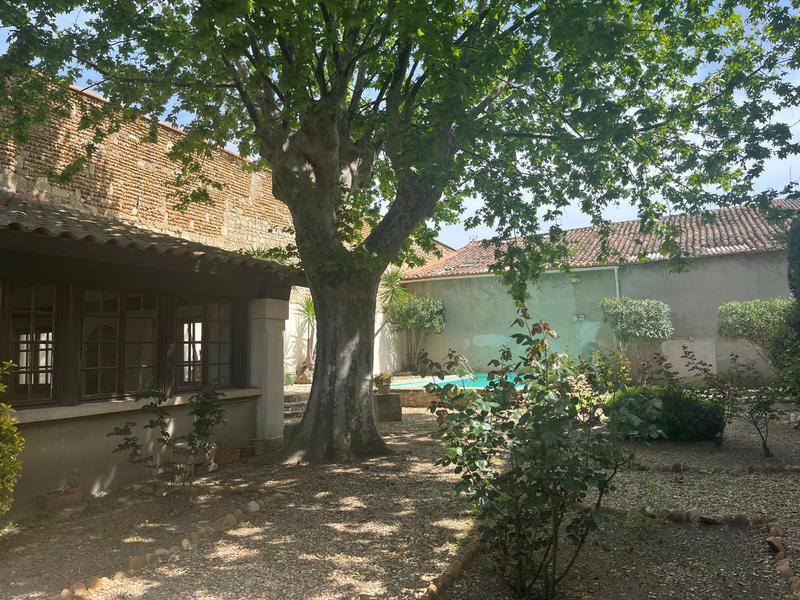 Maison - 185 m² - 7 pièces