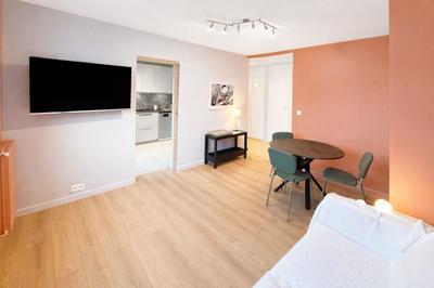 Studio - 30 m² - 1 pièce