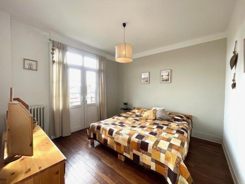 Maison - 137 m² - 8 pièces