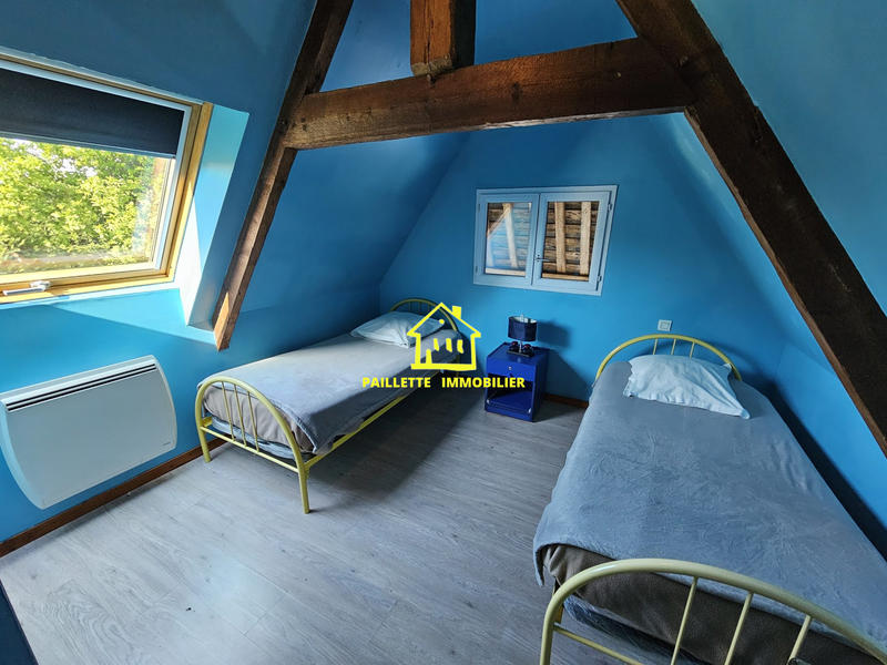 Maison - 1 000 m² - 30 pièces