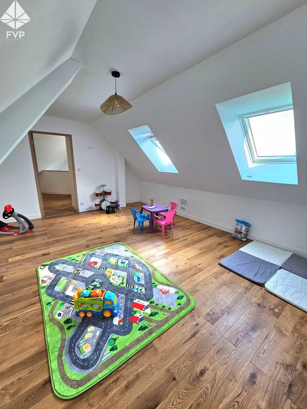 Maison - 160 m² - 7 pièces